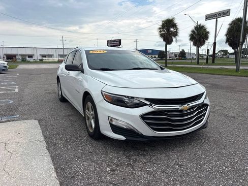Used 2021 Chevrolet Malibu LS FWD image 1