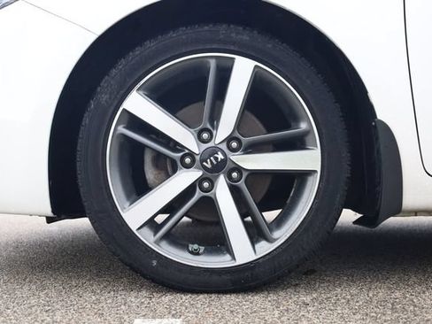 Used 2018 Kia Forte EX FWD image 8