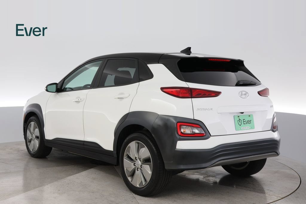 Used 2021 Hyundai Kona SEL FWD image 17