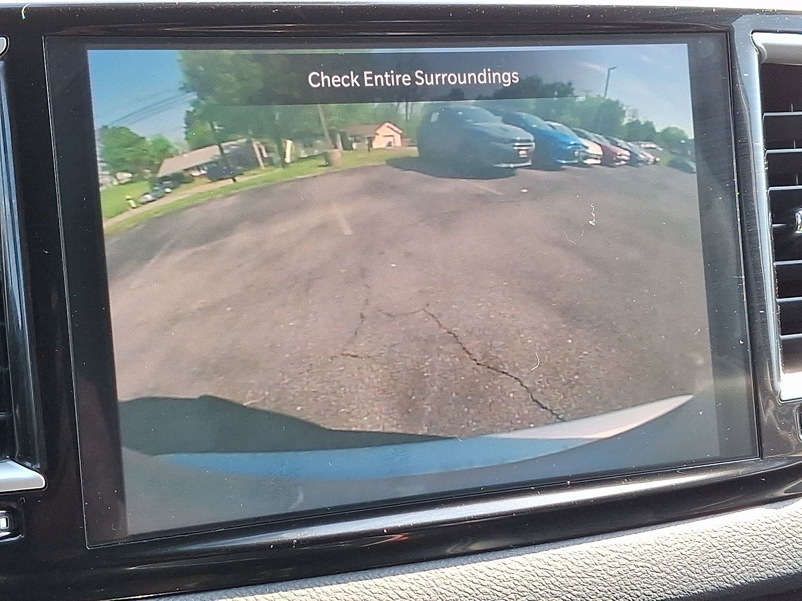Used 2023 Chrysler Pacifica Touring-L FWD image 17