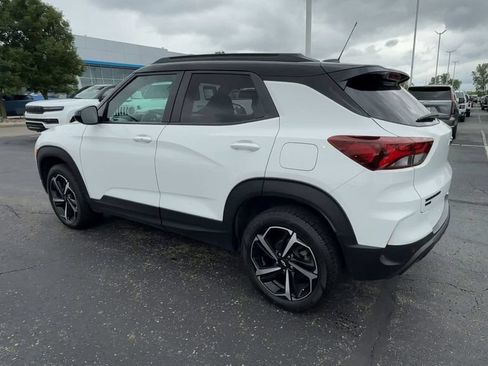 Used 2023 Chevrolet TrailBlazer RS w/ Convenience Package AWD/4WD image 6