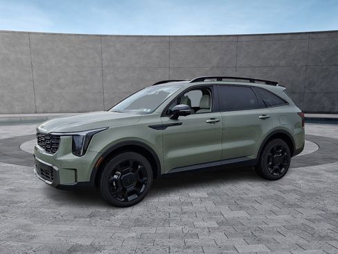 Used 2025 Kia Sorento SX image 5