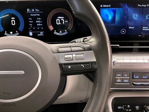 Used 2025 Hyundai Kona SEL FWD image 18