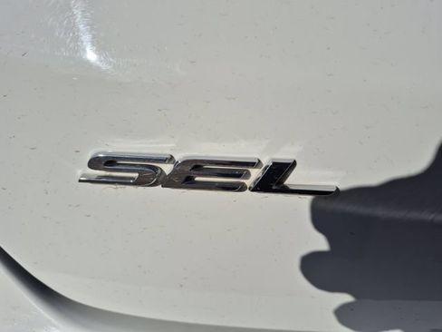 Used 2024 Ford Edge SEL AWD/4WD image 10