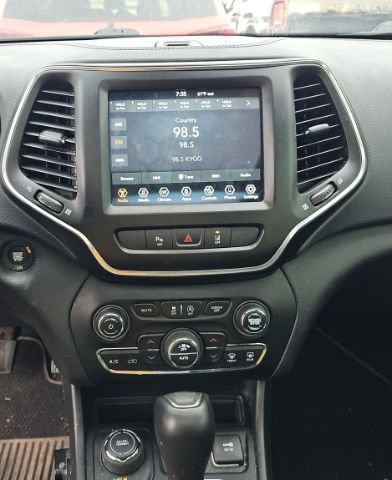 Used 2021 Jeep Cherokee Latitude Lux 80th Anniv w/ Quick Order Package 26U 80TH AWD/4WD image 4