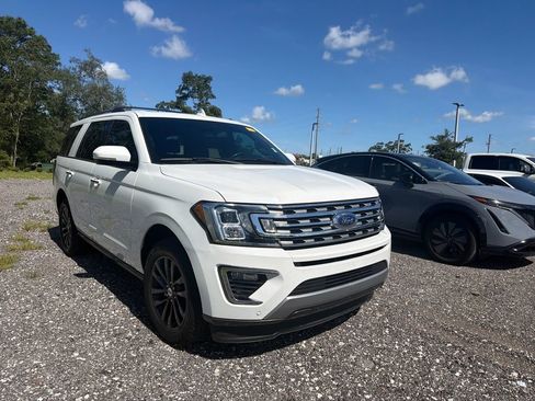 Used 2021 Ford Expedition Limited RWD image 3
