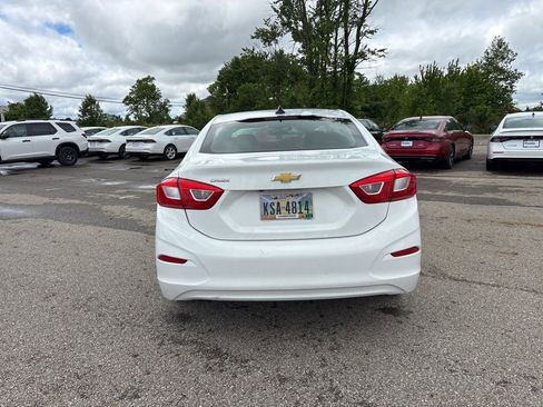 Used 2017 Chevrolet Cruze LS FWD image 8