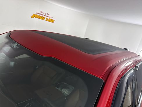 Used 2024 Ford F150 King Ranch w/ FX4 Off-Road Package image 13