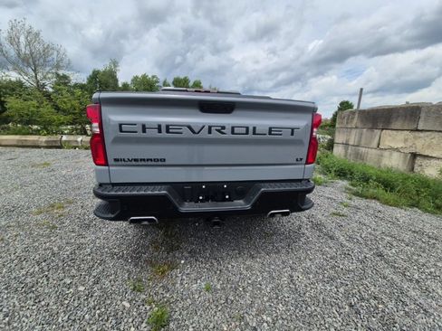 Used 2024 Chevrolet Silverado 1500 LT Trail Boss w/ LT Trail Boss Premium Package AWD/4WD image 6