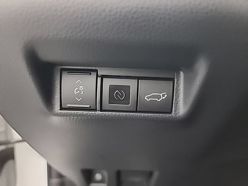 Used 2026 Toyota RAV4 XLE Premium AWD/4WD image 28