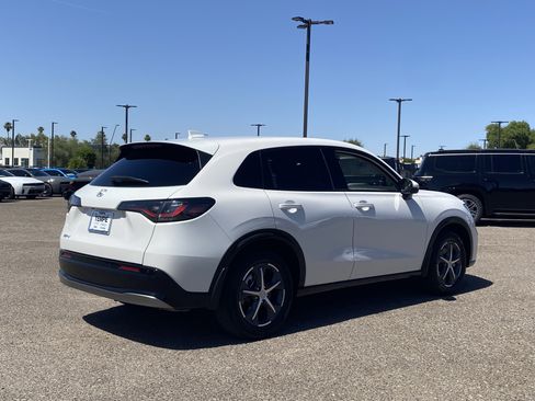 Used 2024 Honda HR-V EX-L image 5