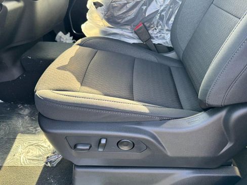 New 2026 Chevrolet Silverado 2500 LT w/ Z71 Chrome Sport Edition AWD/4WD image 39