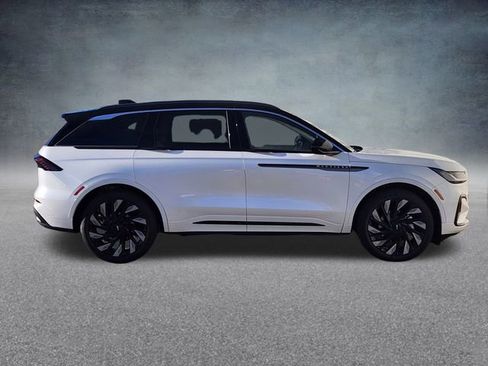 New 2026 Lincoln Nautilus Black Label w/ Jet Appearance Package image 8