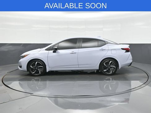 Used 2025 Nissan Versa SR w/ Trunk Package FWD image 4
