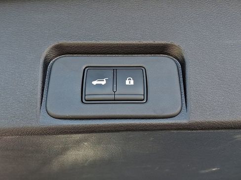 Used 2026 Nissan Rogue SV FWD image 30