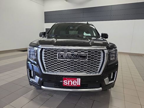 Used 2022 GMC Yukon Denali AWD/4WD image 8