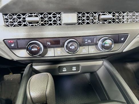 Used 2025 Honda Accord SE image 19