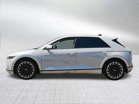 Used 2024 Hyundai Ioniq 5 Limited AWD/4WD image 4