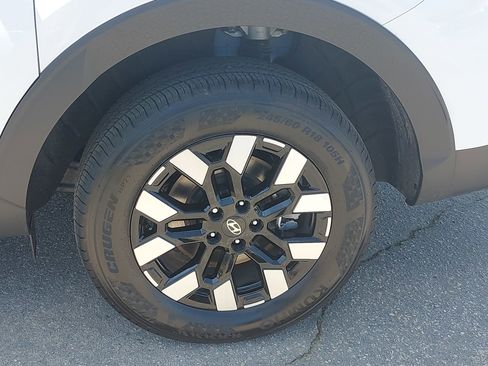 Certified 2025 Hyundai Santa Cruz SEL FWD image 34