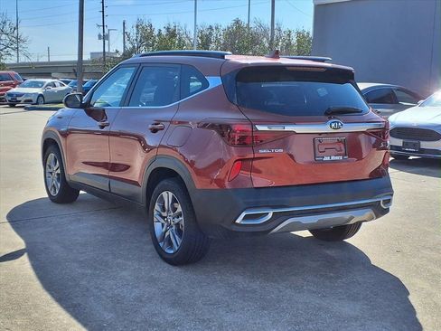 Used 2021 Kia Seltos S image 3