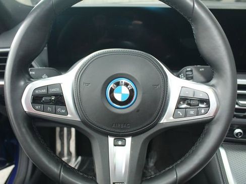 Certified 2023 BMW i4 eDrive40 w/ M Sport Package image 17