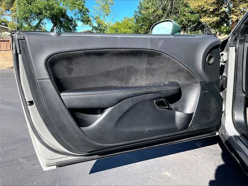 Used 2017 Dodge Challenger SRT Hellcat RWD image 25