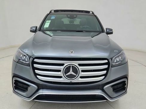 Used 2025 Mercedes-Benz GLS 450 4MATIC image 10