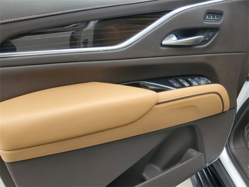 Used 2021 Cadillac Escalade ESV Sport image 20