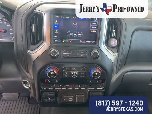 Used 2020 Chevrolet Silverado 1500 LT w/ All-Star Edition image 10