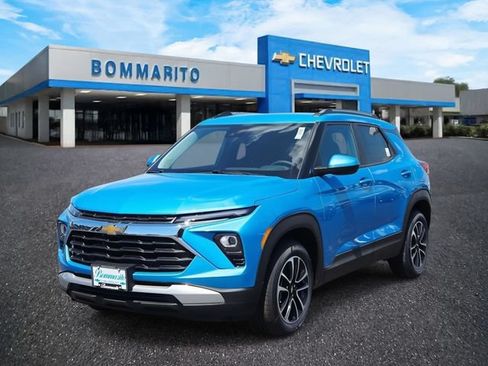 New 2025 Chevrolet TrailBlazer LT w/ Convenience Package FWD image 1
