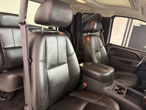 Used 2011 Chevrolet Silverado 3500 LTZ w/ LTZ Plus Package AWD/4WD image 23