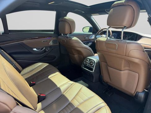 Used 2019 Mercedes-Benz S 560 4MATIC Sedan image 29