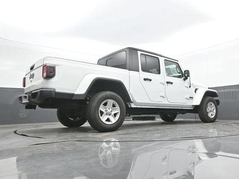 Used 2022 Jeep Gladiator Sport AWD/4WD image 56