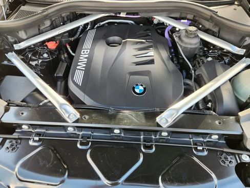 Used 2025 BMW X5 sDrive40i w/ Climate Comfort Package RWD image 32