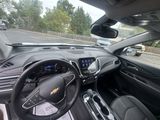 Used 2022 Chevrolet Equinox Premier image 3