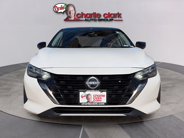 Certified 2024 Nissan Sentra SR w/ SR Premium Package FWD image 8