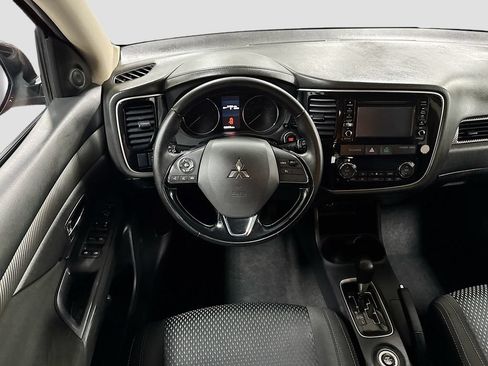 Used 2016 Mitsubishi Outlander SE AWD/4WD image 22