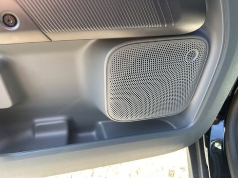 New 2025 Ford Maverick XL image 14