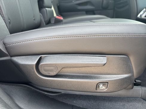 Used 2023 Kia Sorento S w/ Panoramic Sunroof Package AWD/4WD image 43