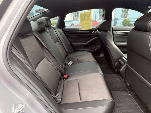 Used 2021 Honda Accord Sport image 16