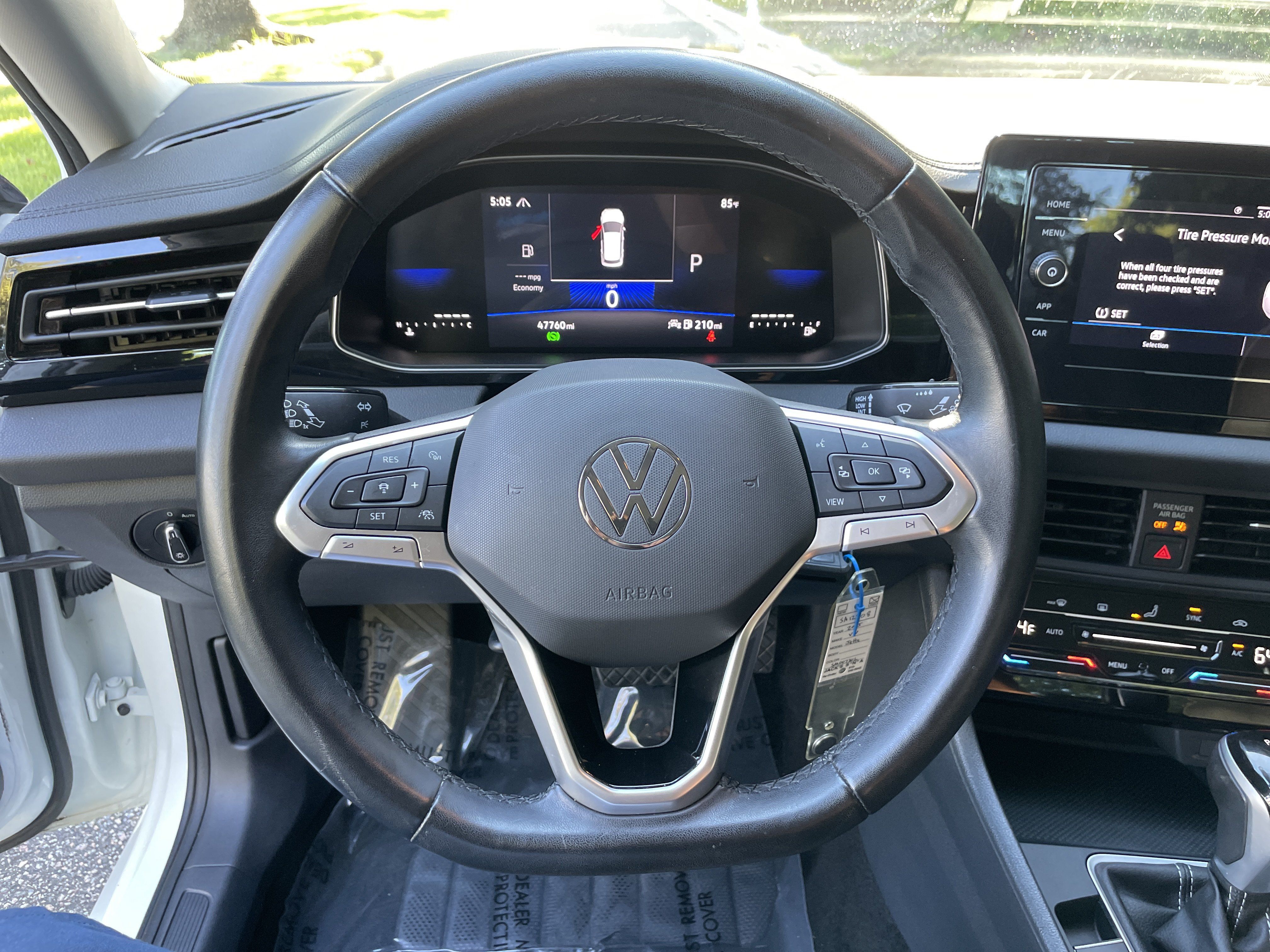 Used 2025 Volkswagen Jetta S FWD image 17