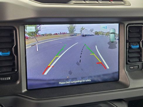 Used 2024 Ford Bronco Black Diamond image 24