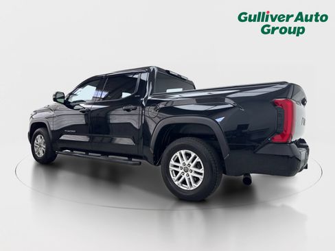 Used 2022 Toyota Tundra SR5 w/ Convenience Package RWD image 4
