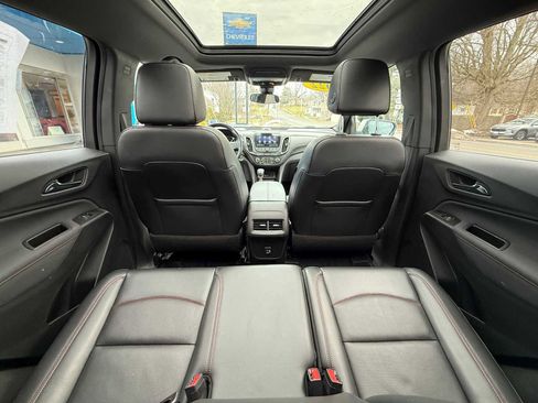 Used 2022 Chevrolet Equinox RS w/ RS Leather Package image 32