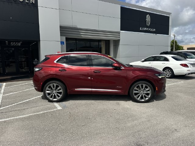 Used 2022 Buick Envision Avenir w/ Technology Package II FWD image 6