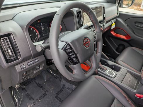 New 2026 Nissan Frontier PRO-4X w/ Pro Premium Package AWD/4WD image 16