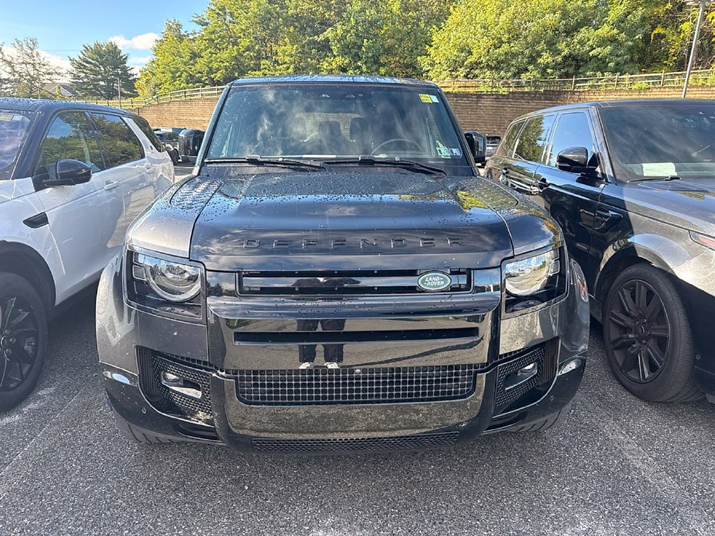 Used 2024 Land Rover Defender 130 X AWD/4WD image 3