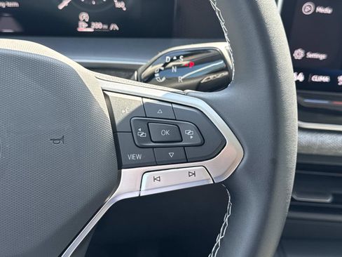 Used 2025 Volkswagen Tiguan S AWD/4WD image 19