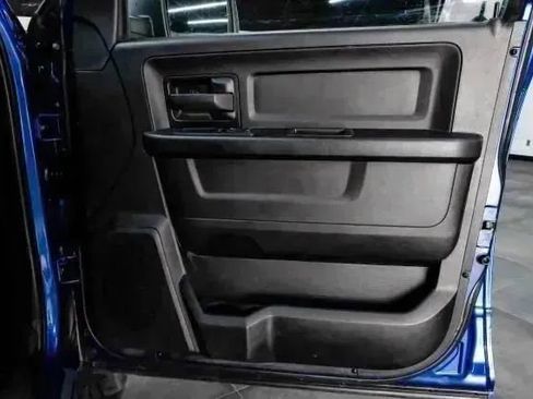 Used 2019 RAM 1500 Express w/ Express Value Package AWD/4WD image 47