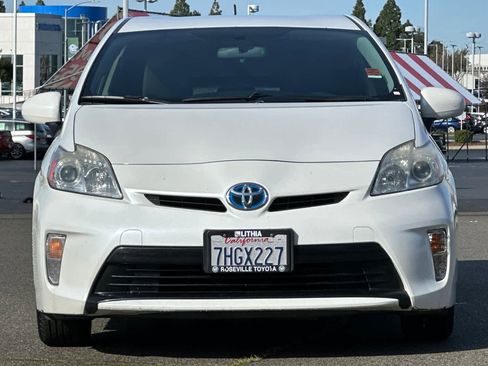 Used 2015 Toyota Prius Two image 10